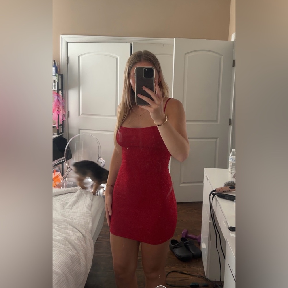Women’s Red Homecoming Dress (Windsor)